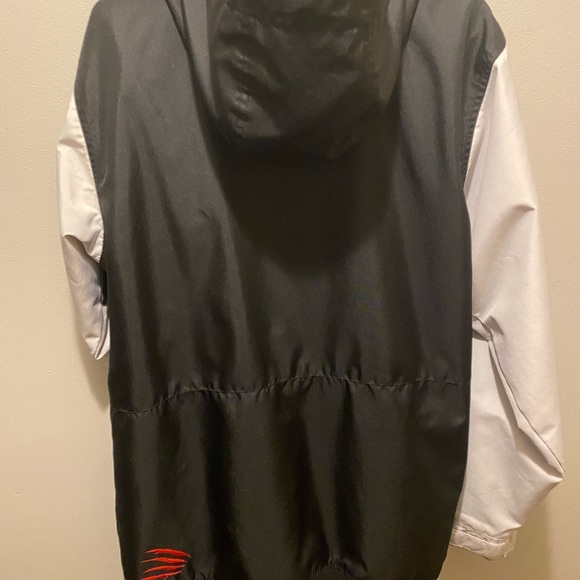 Neff Varsity Style Snowboard Jacket - Men’s Medium - Preloved - Picture 2 of 6